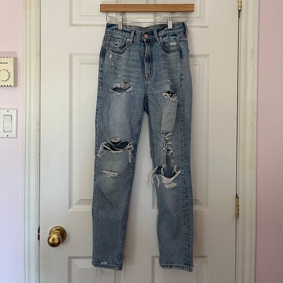 American Eagle High Rise Mom Jeans - Picture 1 of 2
